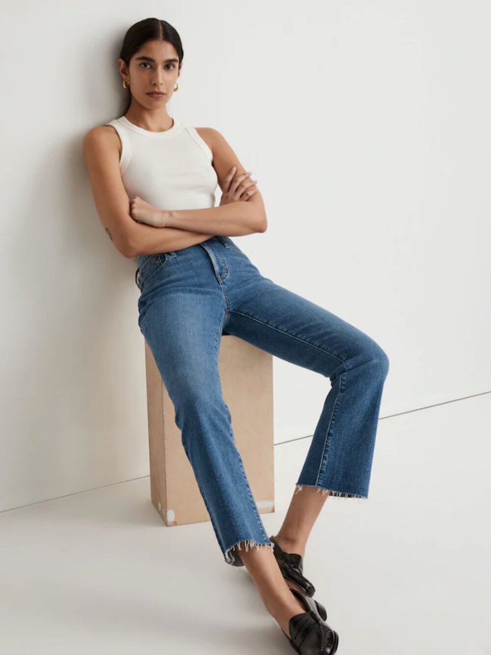 Madewell Mid Rise Kick-Out Straight-Leg Jeans in Medium Blue Wash